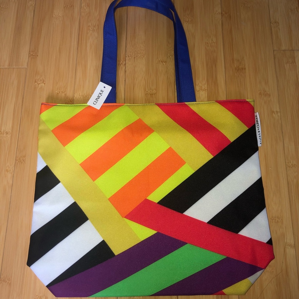 CLINIQUE Tote